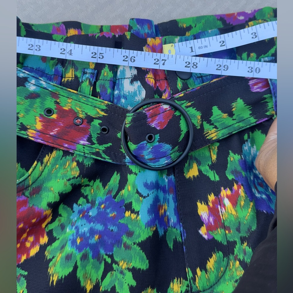 Zara Black Floral Print High Waist Shorts - Picture 6 of 9